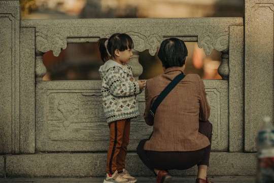 郑爽情感历程，从纯真少女到独立女性的蜕变